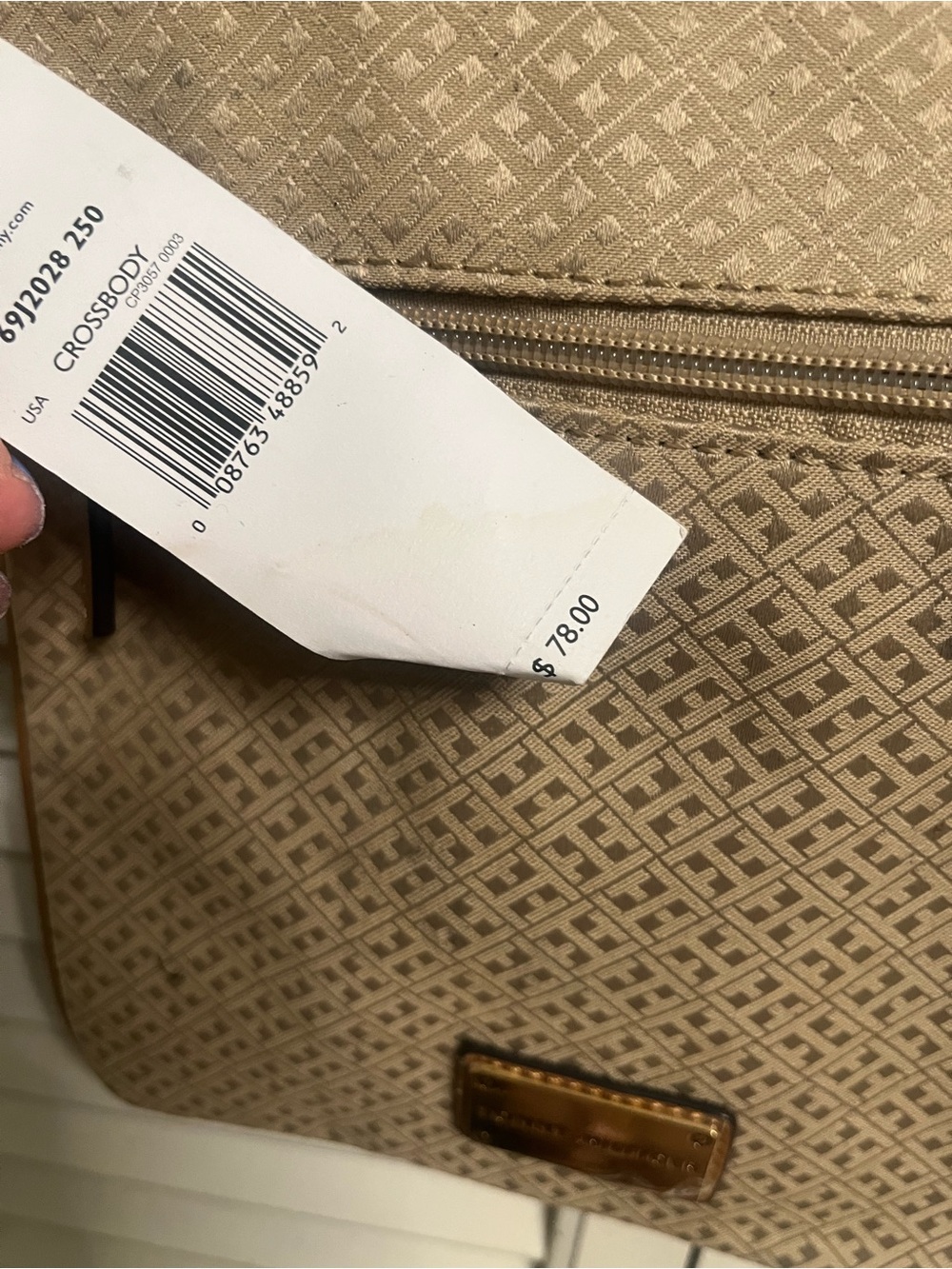 Tommy Hilfiger Tan Crossbody Bag NWT - Picture 6 of 6
